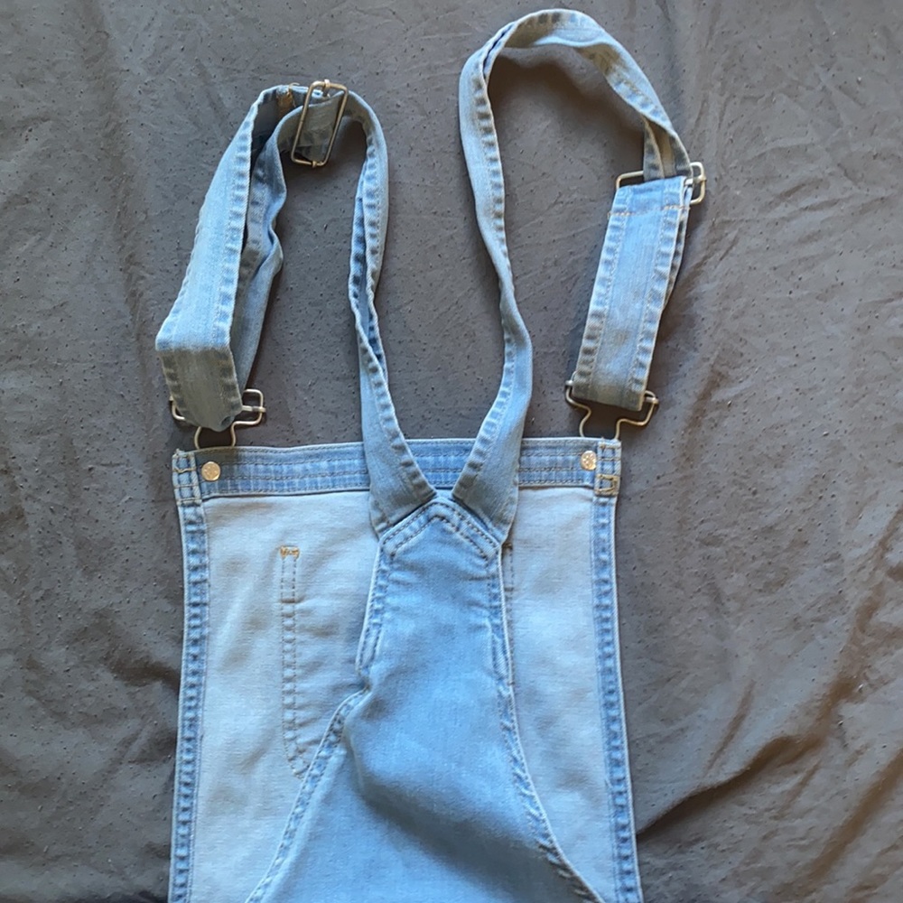 Over all shorts - Picture 3 of 4